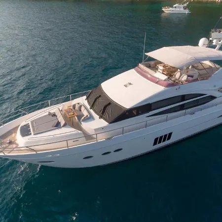 度假居 Private Yacht - Princess 72 Fly *